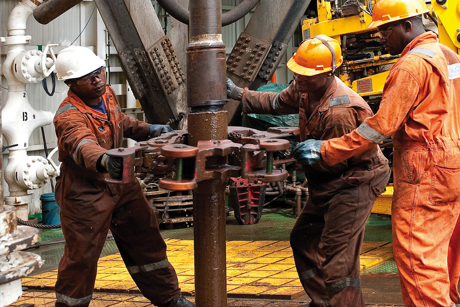 PwC Oil & Gas review "Africa’s oil & gas industry needs to ‘learn to