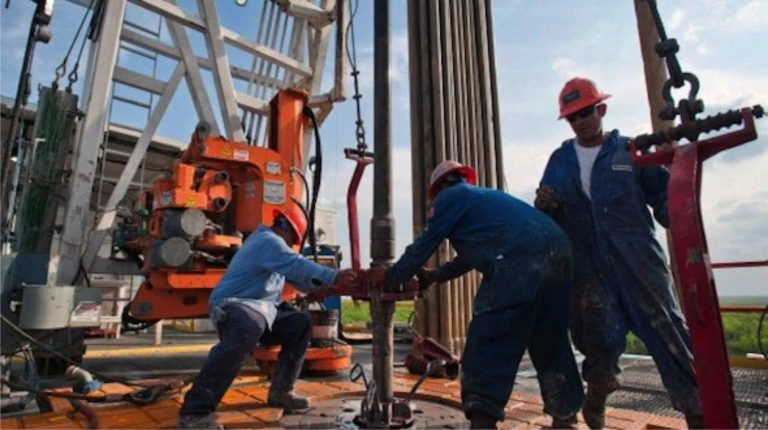 Nigeria Targets 1.6m Barrels Crude Oil Production In Q1, 2023 Nigeria Targets 1.6m Barrels Crude Oil Production In Q1, 2023